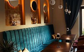 Avior Garni Hotel